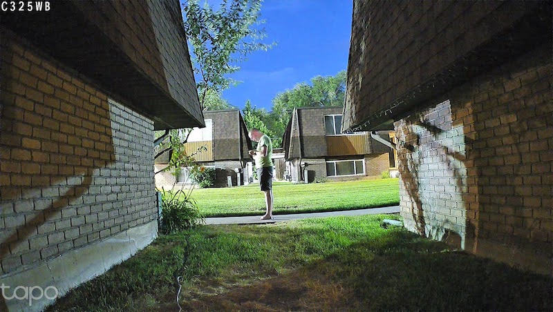 Tapo C325WB nighttime video quality without spotlight